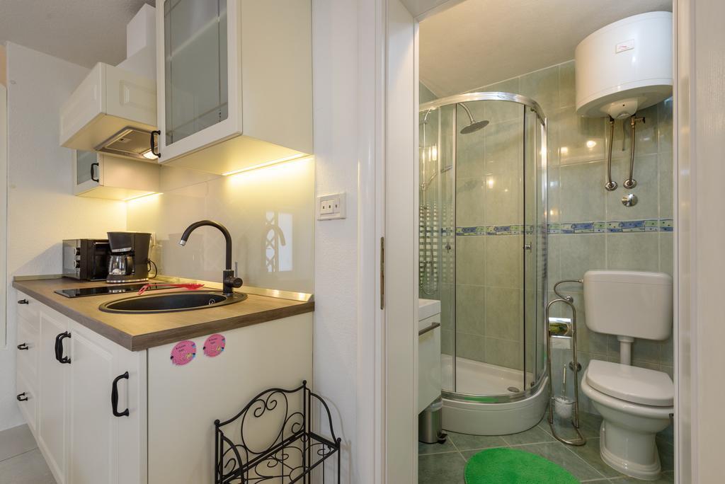 Ferienwohnung Studio Tironi 2 -Sonja Trogir Exterior foto