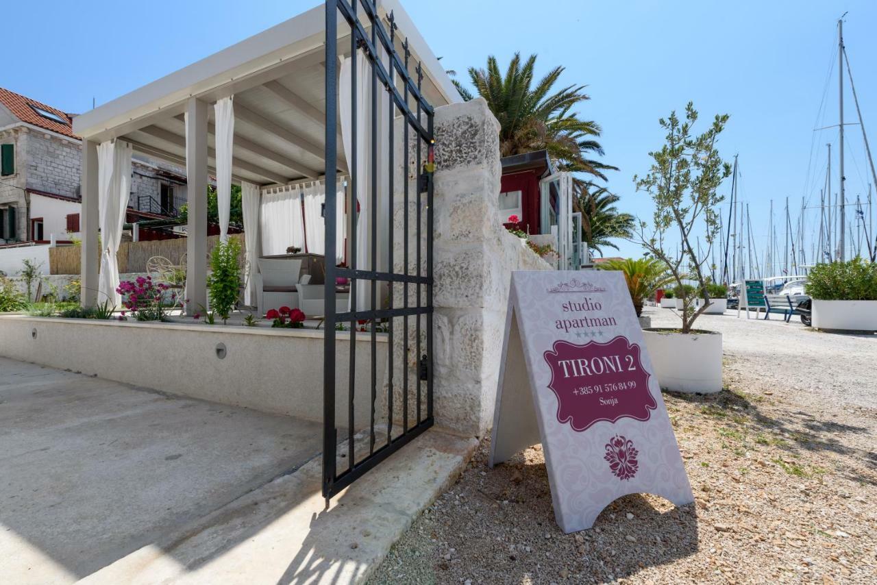 Ferienwohnung Studio Tironi 2 -Sonja Trogir Exterior foto