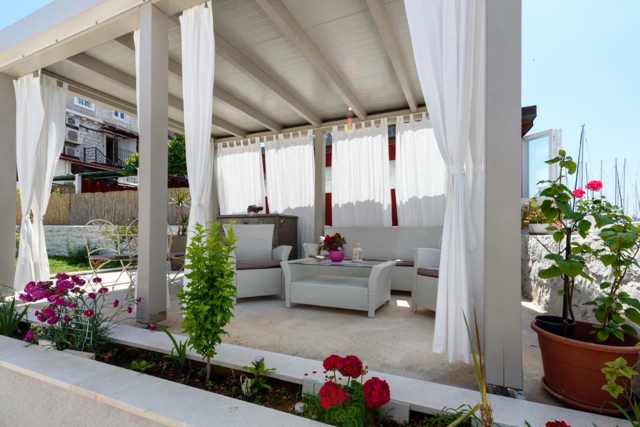 Ferienwohnung Studio Tironi 2 -Sonja Trogir Exterior foto