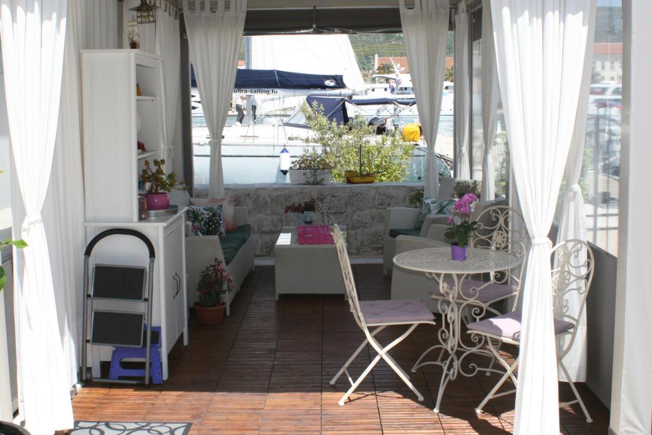 Ferienwohnung Studio Tironi 2 -Sonja Trogir Exterior foto
